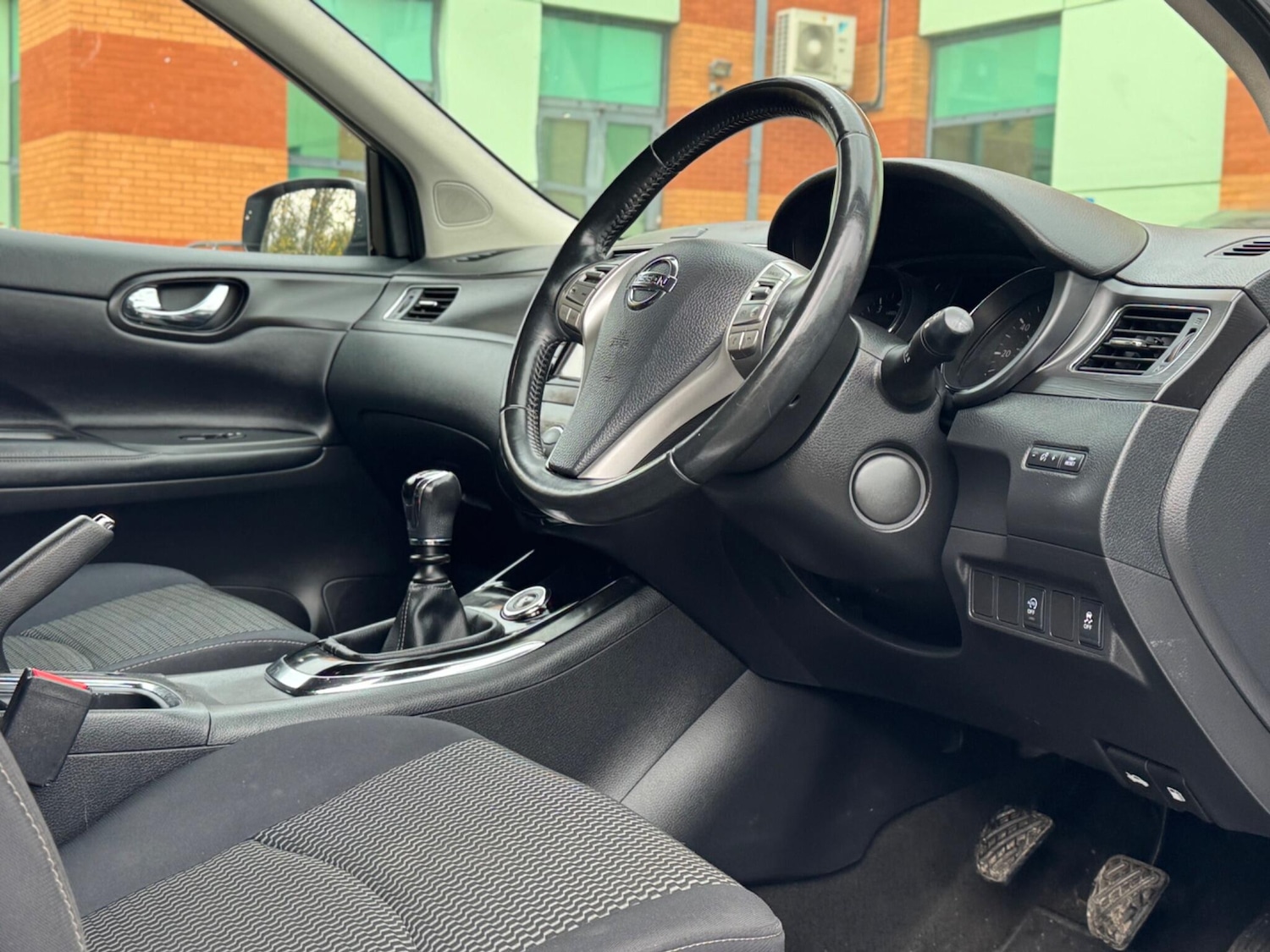 Used Nissan Pulsar 2015 for sale - 77345412: Photo 31