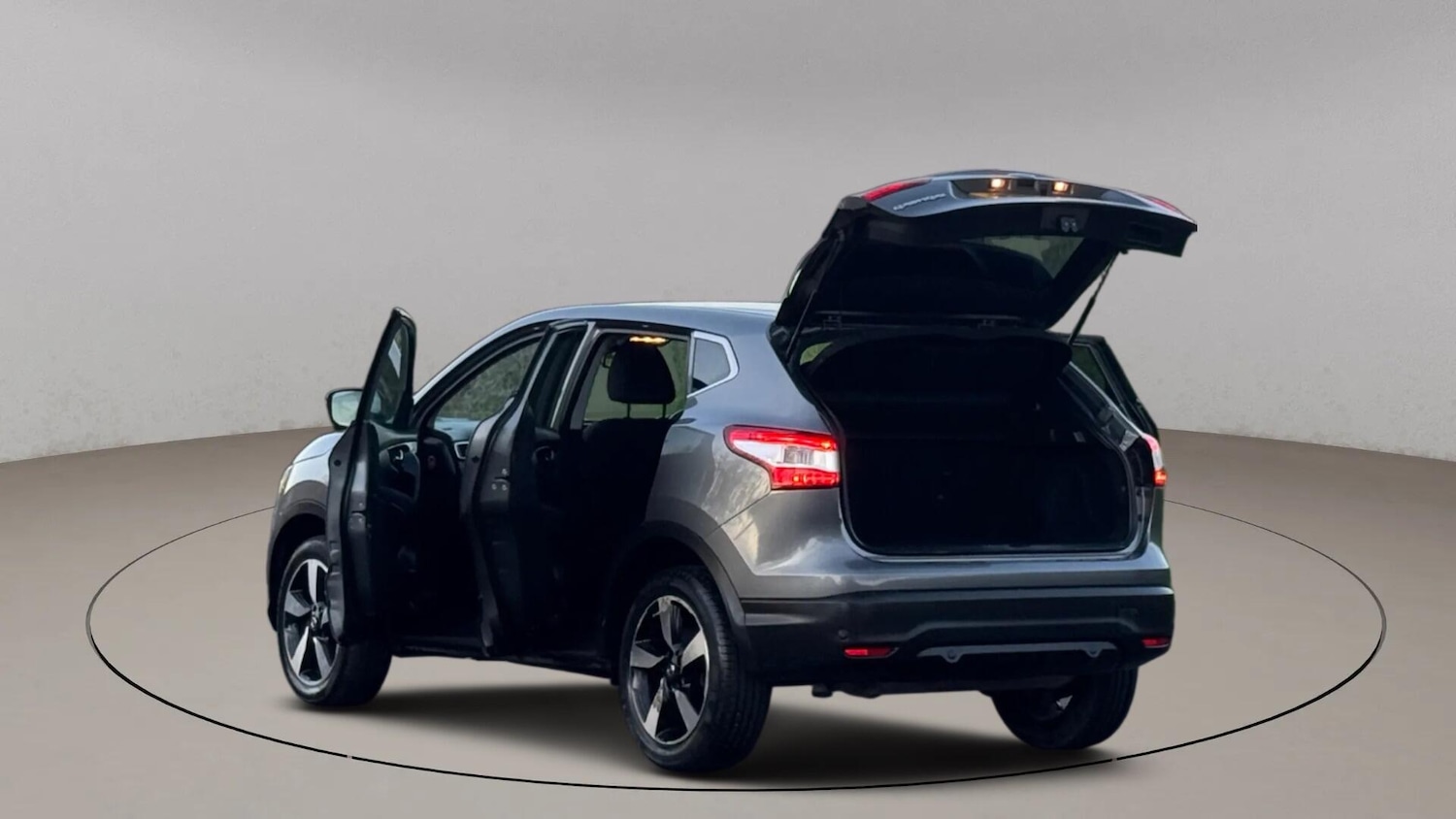 Used Nissan Qashqai 2015 for sale - 76801263: Photo 12