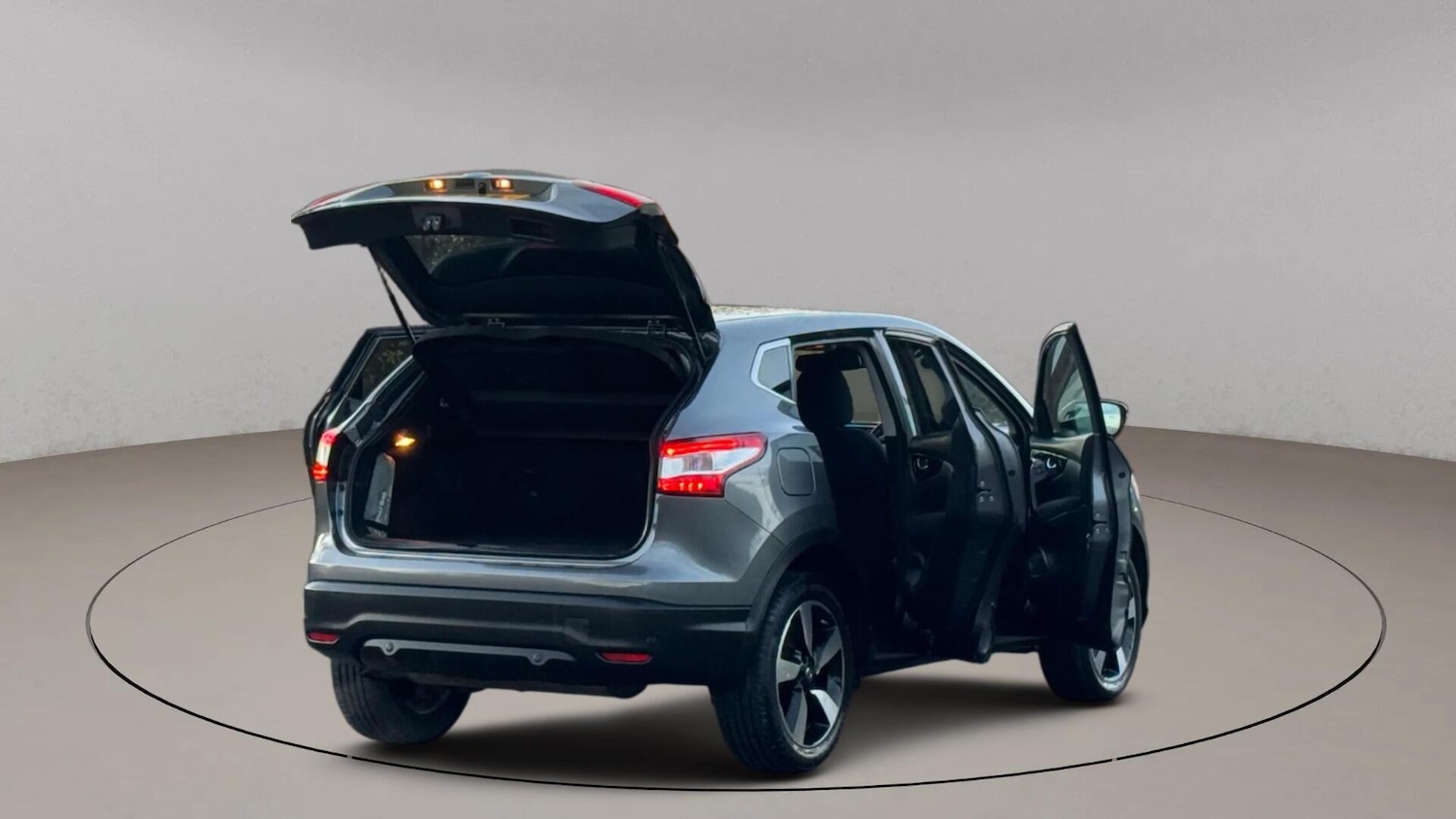 Used Nissan Qashqai 2015 for sale - 76801263: Photo 16