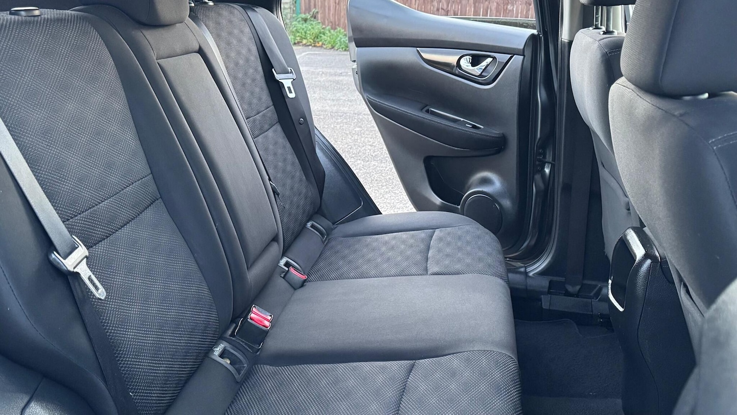 Used Nissan Qashqai 2015 for sale - 76801263: Photo 26