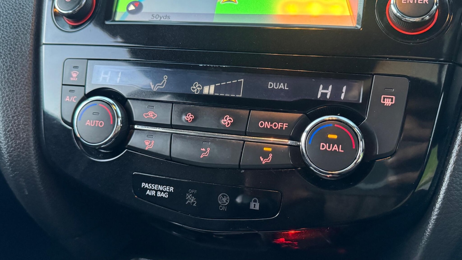 Used Nissan Qashqai 2015 for sale - 76801263: Photo 33