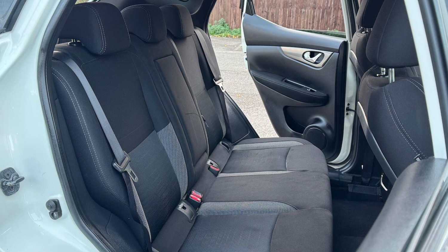 Used Nissan Qashqai 2017 for sale - 76645428: Photo 26