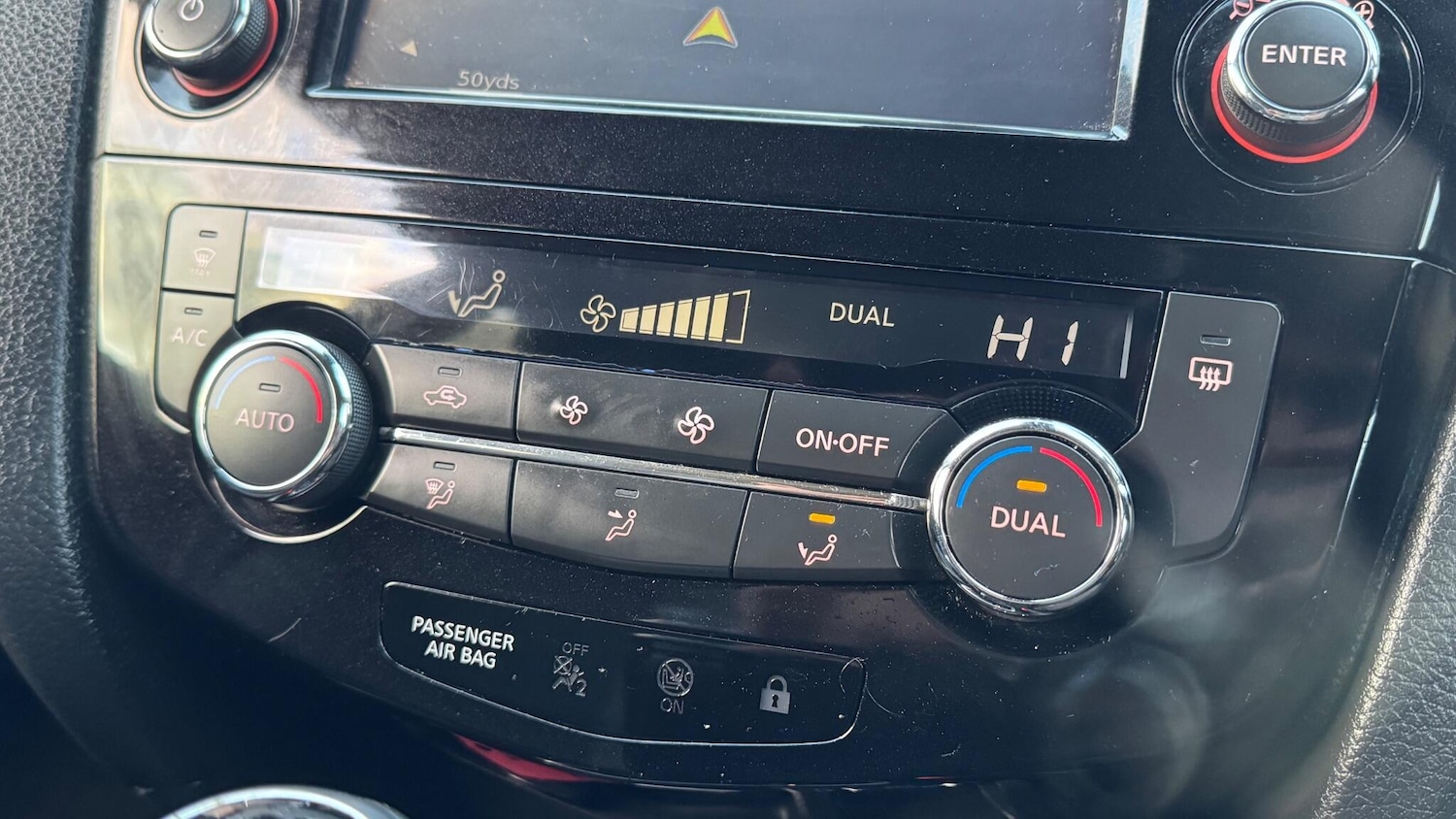 Used Nissan Qashqai 2017 for sale - 76645428: Photo 31