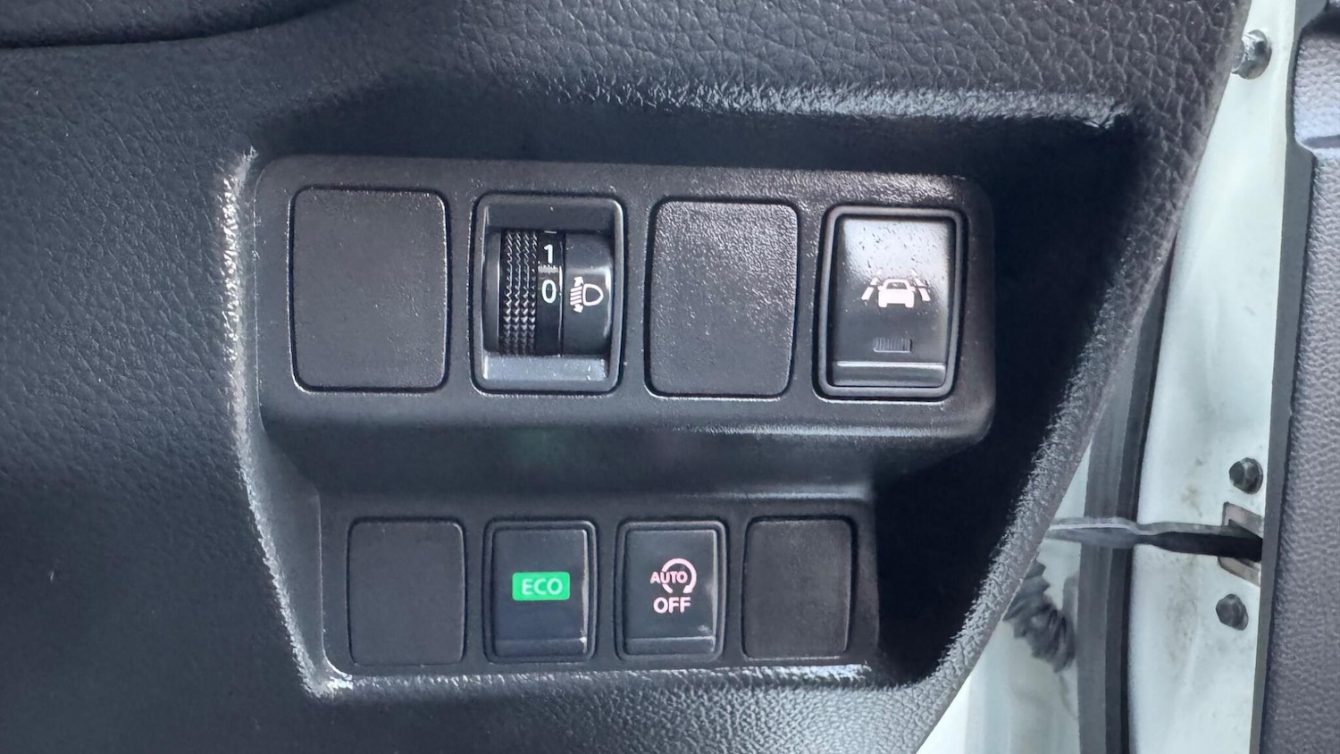 Used Nissan Qashqai 2017 for sale - 76645428: Photo 33