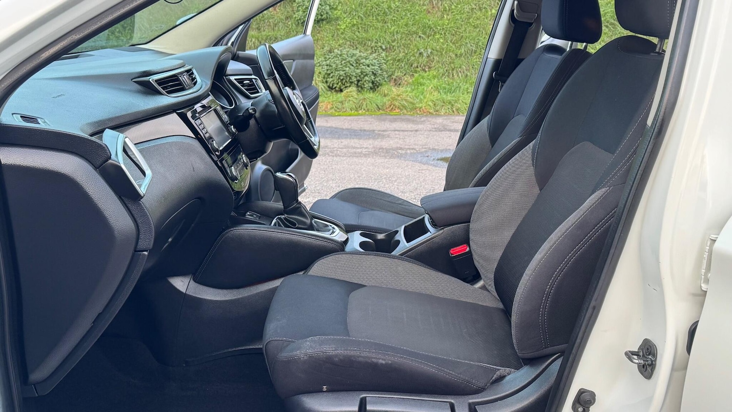 Used Nissan Qashqai 2017 for sale - 76645428: Photo 54