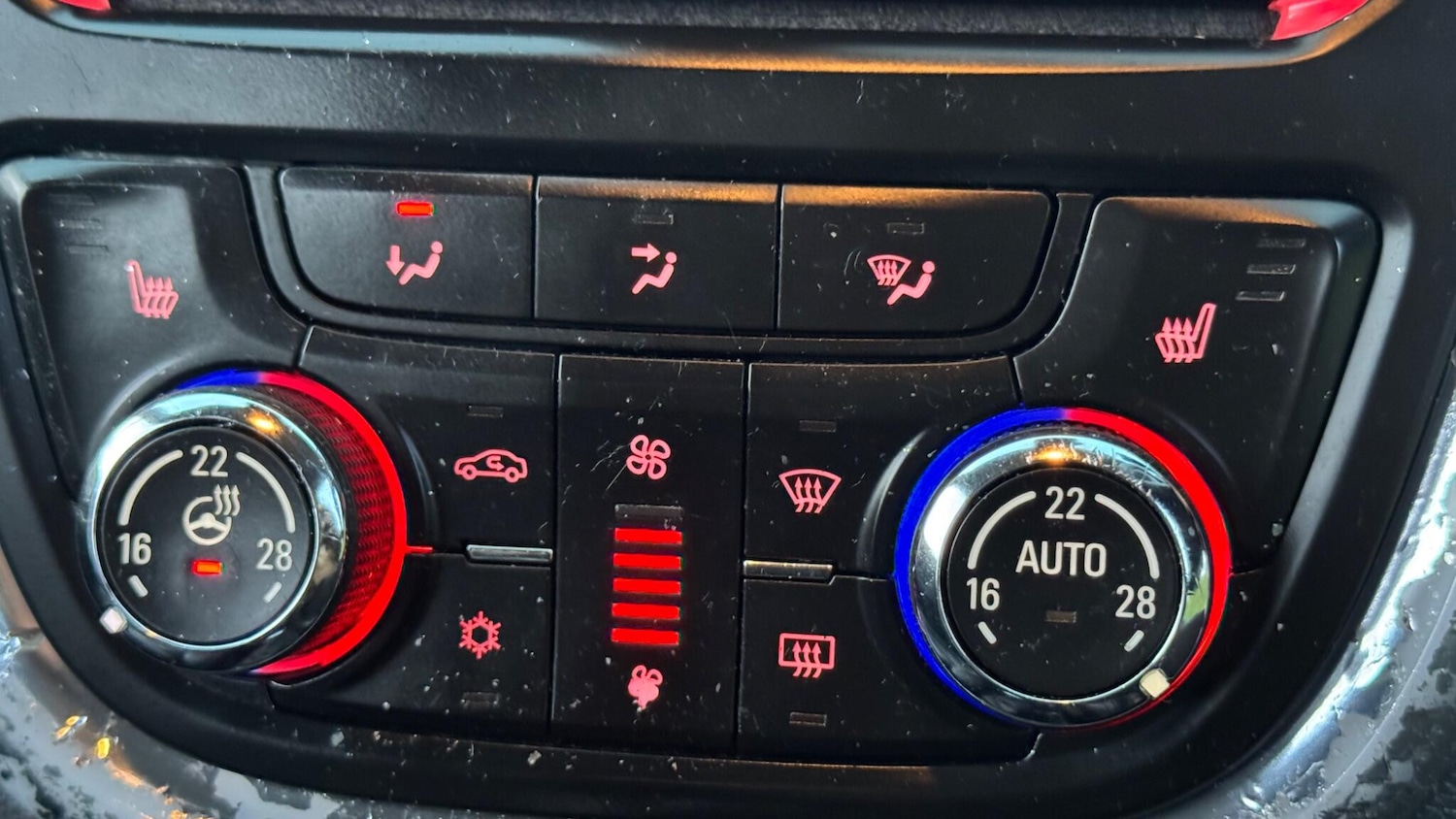 Used Vauxhall Mokka 2015 for sale - 76824125: Photo 35