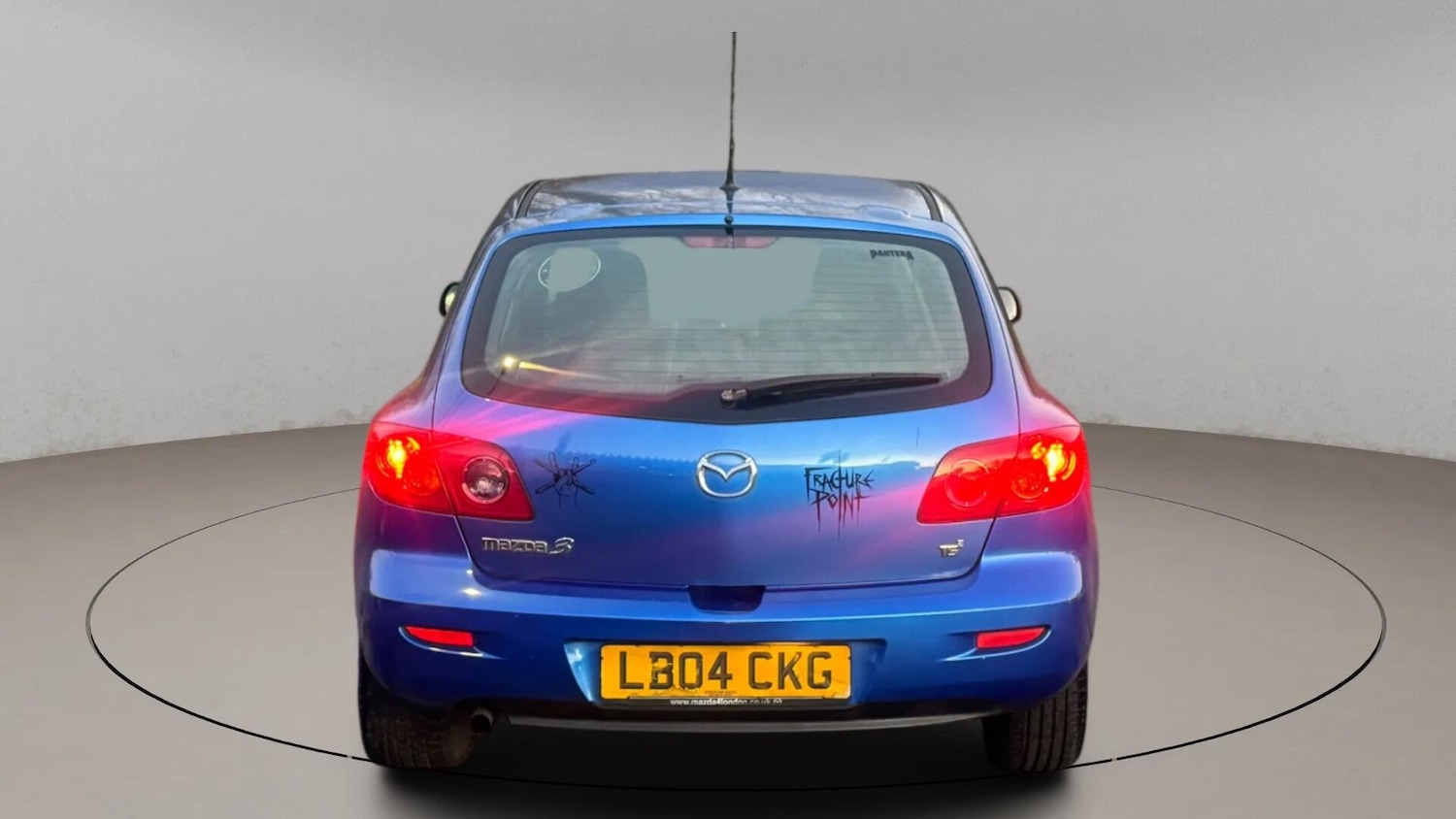 Used Mazda Mazda3 2004 for sale - 77098071: Photo 11