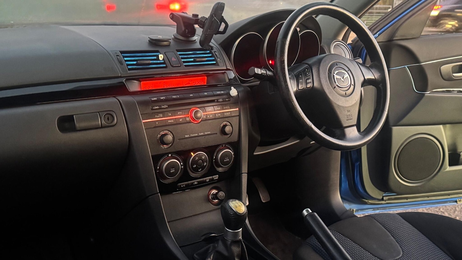 Used Mazda Mazda3 2004 for sale - 77098071: Photo 17