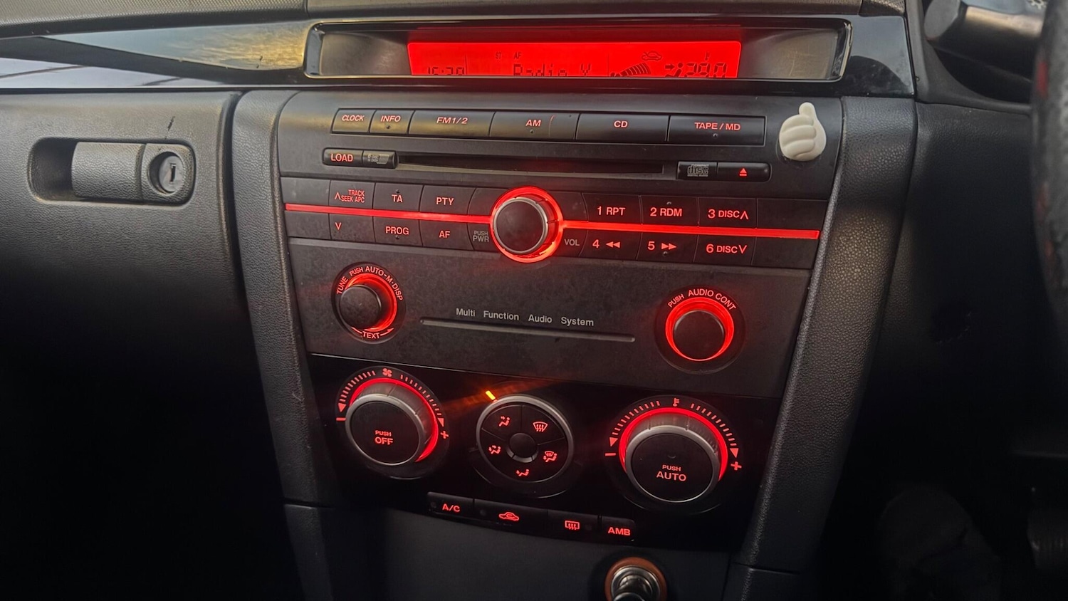 Used Mazda Mazda3 2004 for sale - 77098071: Photo 25