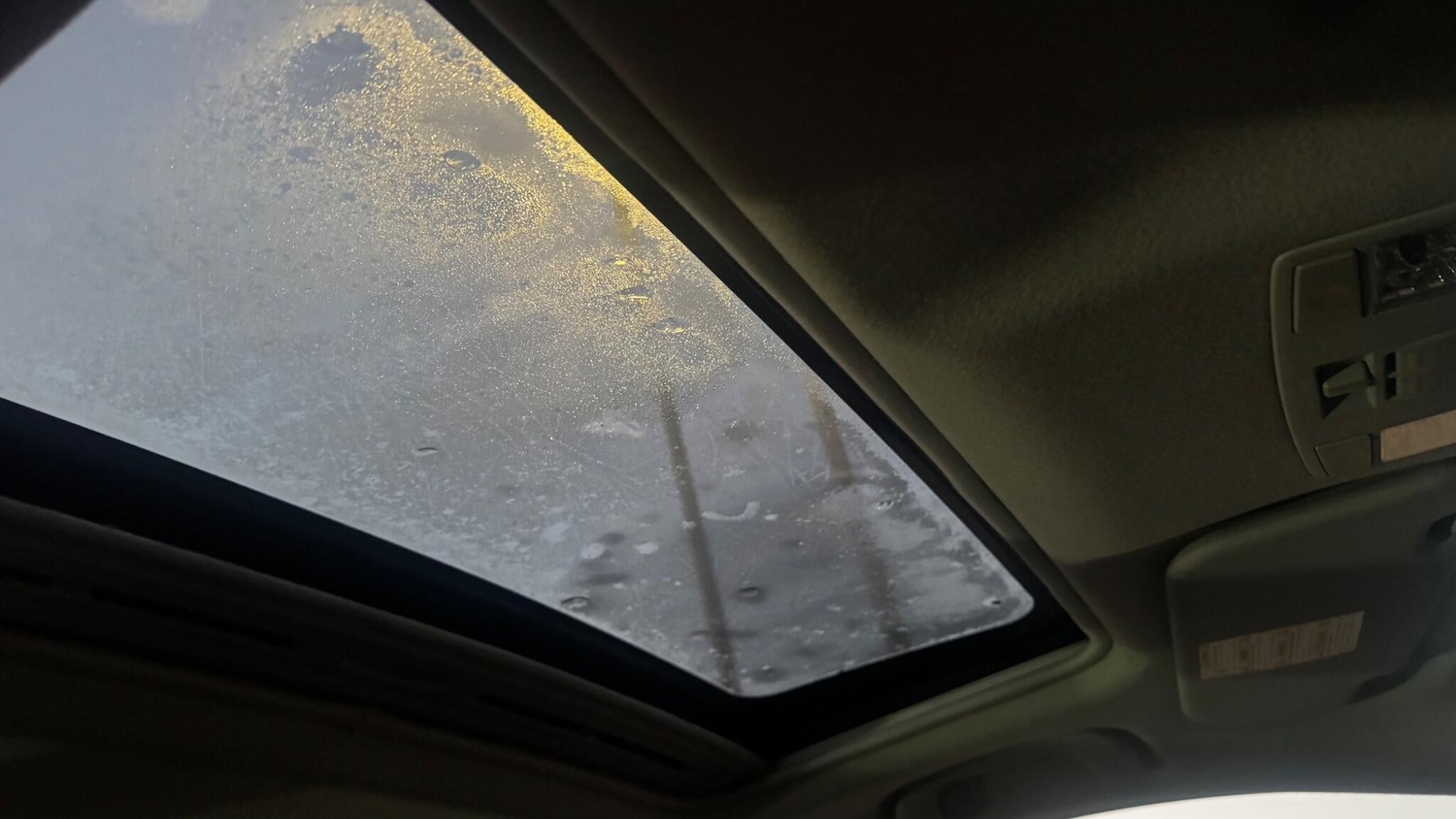 Used Mazda Mazda3 2004 for sale - 77098071: Photo 28