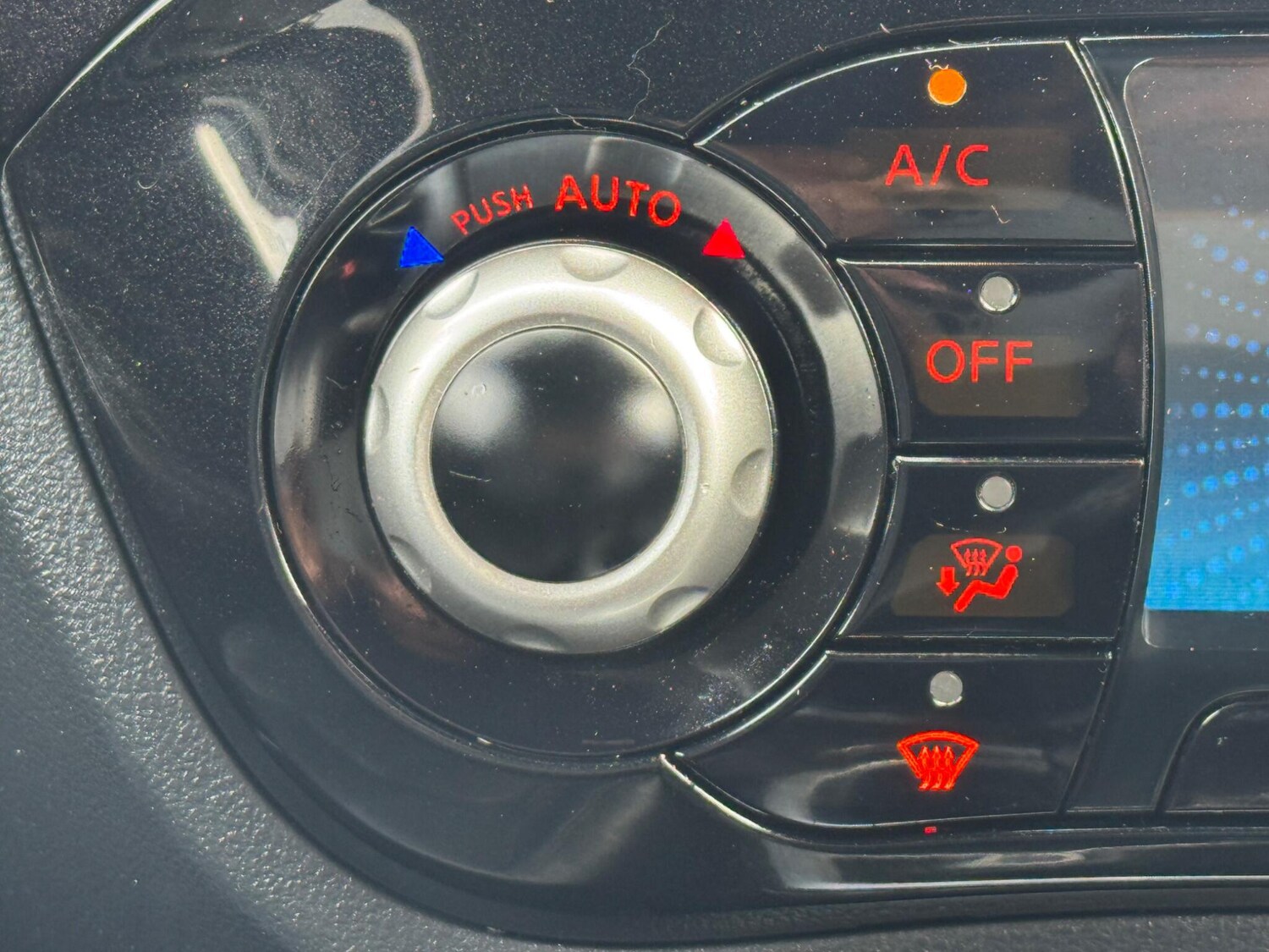 Used Nissan Juke 2017 for sale - 77939797: Photo 19