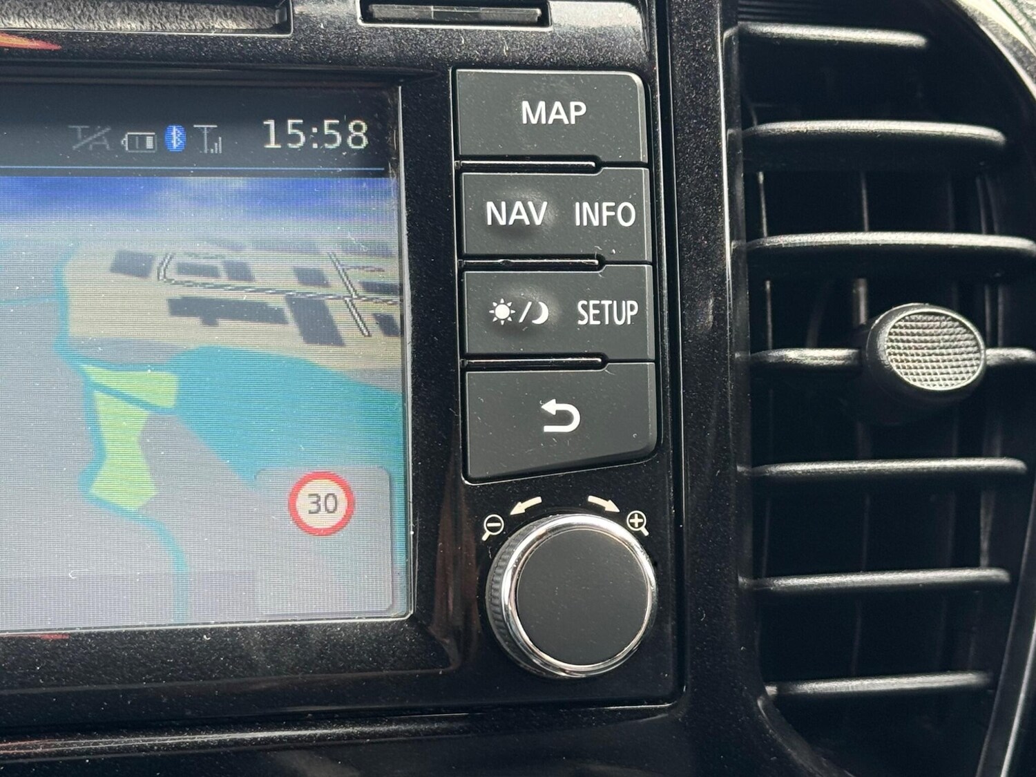 Used Nissan Juke 2017 for sale - 77939797: Photo 25