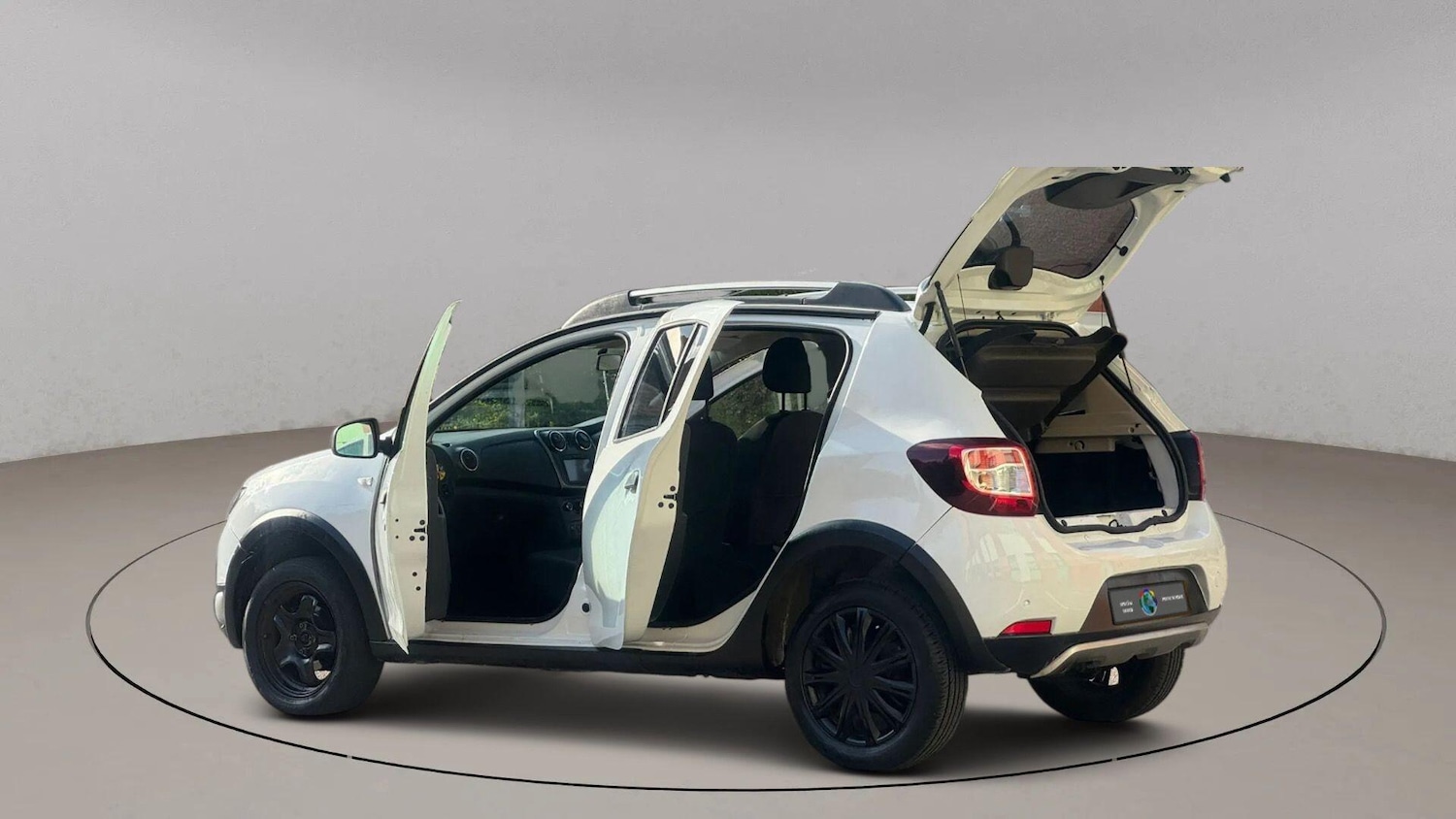 Used Dacia Sandero Stepway 2015 for sale - 76584067: Photo 17