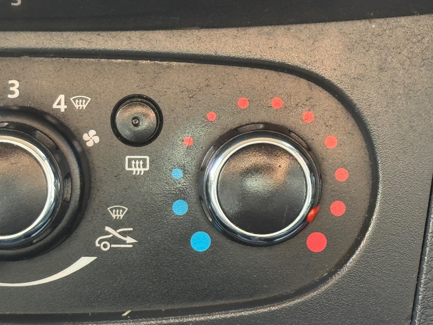 Used Dacia Sandero Stepway 2015 for sale - 76584067: Photo 28