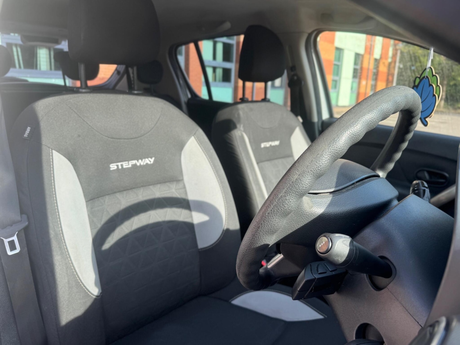 Used Dacia Sandero Stepway 2015 for sale - 76584067: Photo 33