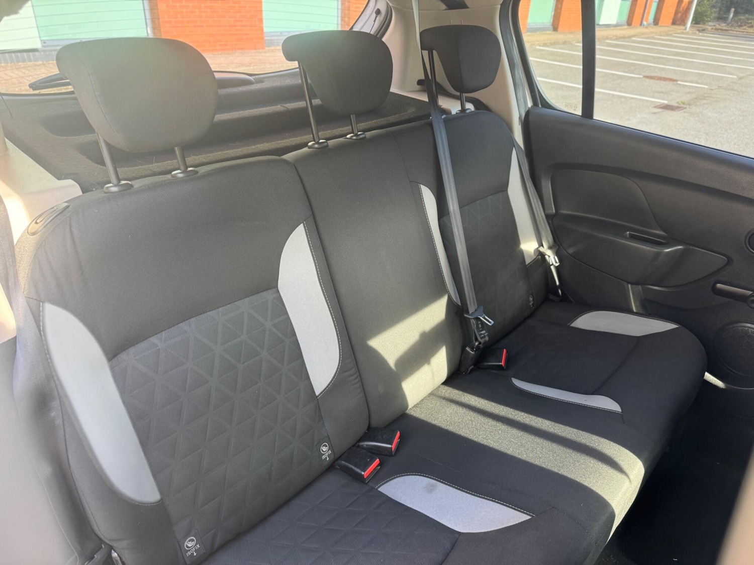 Used Dacia Sandero Stepway 2015 for sale - 76584067: Photo 36