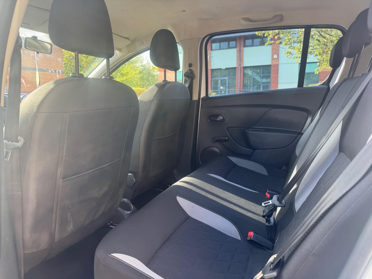 Used Dacia Sandero Stepway 2015 for sale - 76584067: Photo 43