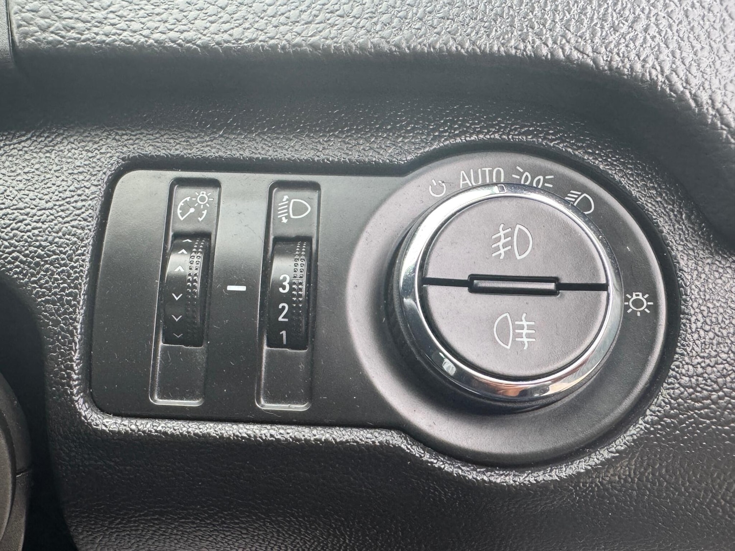 Used Vauxhall Insignia 2016 for sale - 78203767: Photo 25