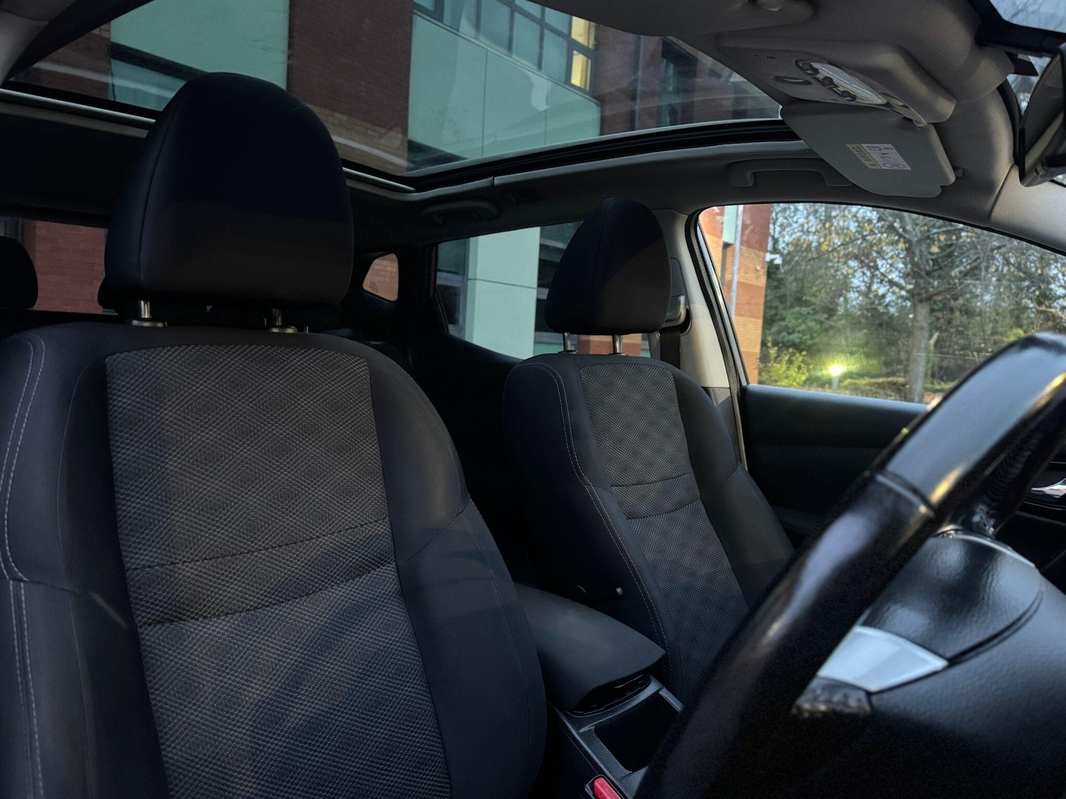 Used Nissan Qashqai 2015 for sale - 76585430: Photo 16