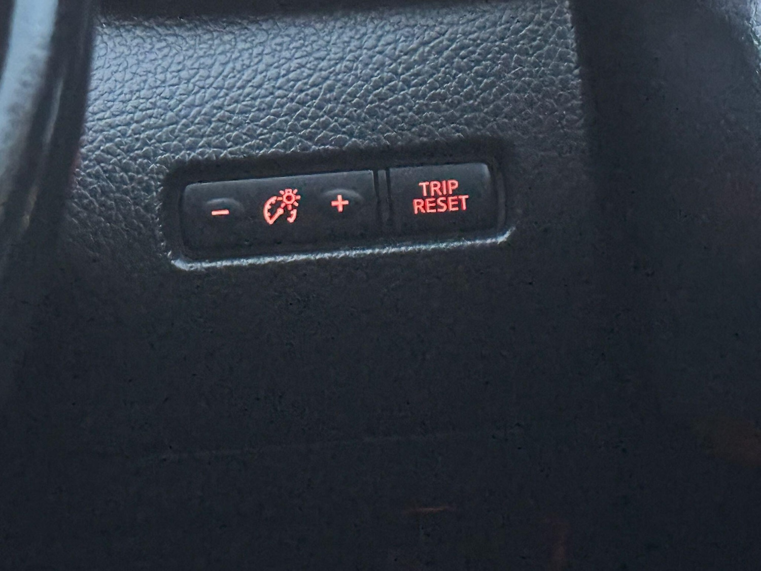 Used Nissan Qashqai 2015 for sale - 76585430: Photo 28