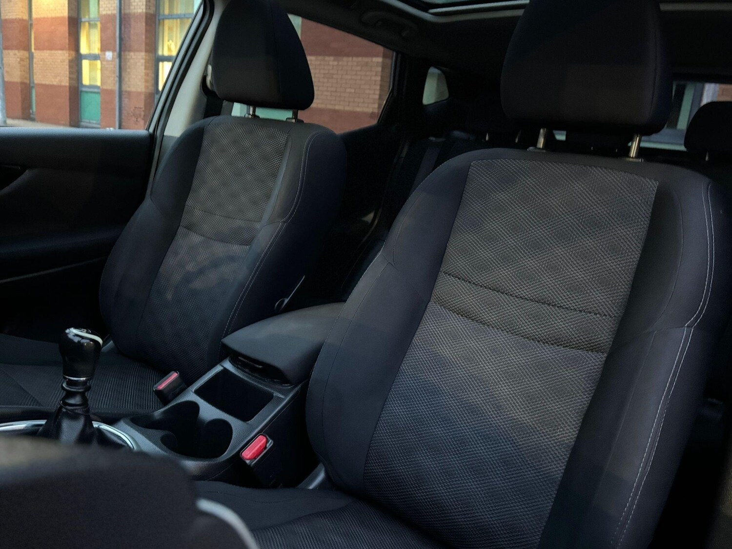 Used Nissan Qashqai 2015 for sale - 76585430: Photo 38