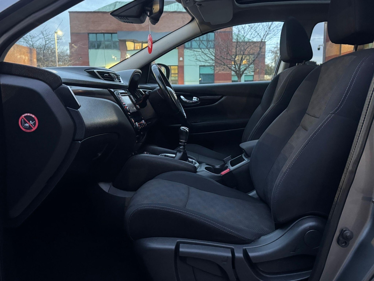 Used Nissan Qashqai 2015 for sale - 76585430: Photo 40