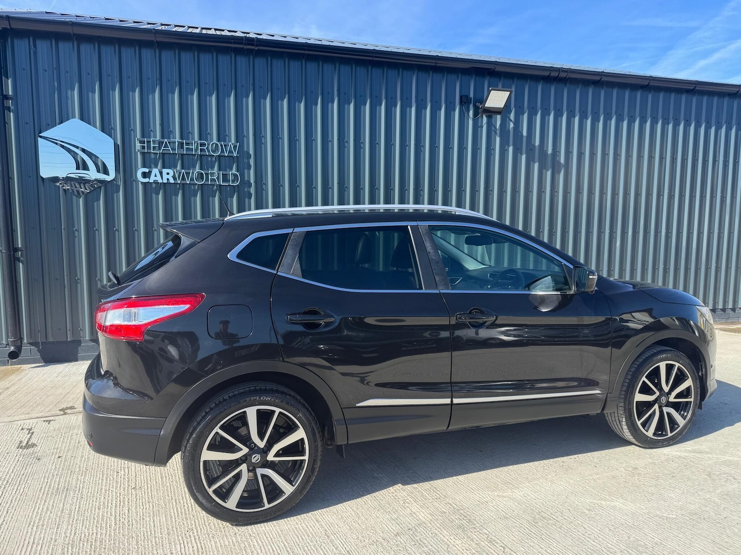 Used Nissan Qashqai 2017 for sale - 77978127: Photo 14