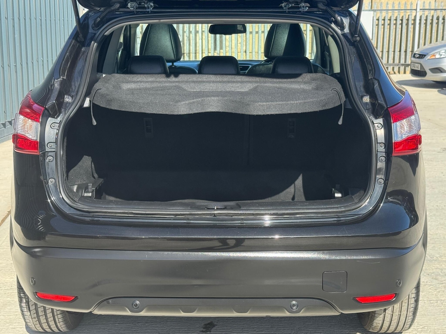 Used Nissan Qashqai 2017 for sale - 77978127: Photo 24