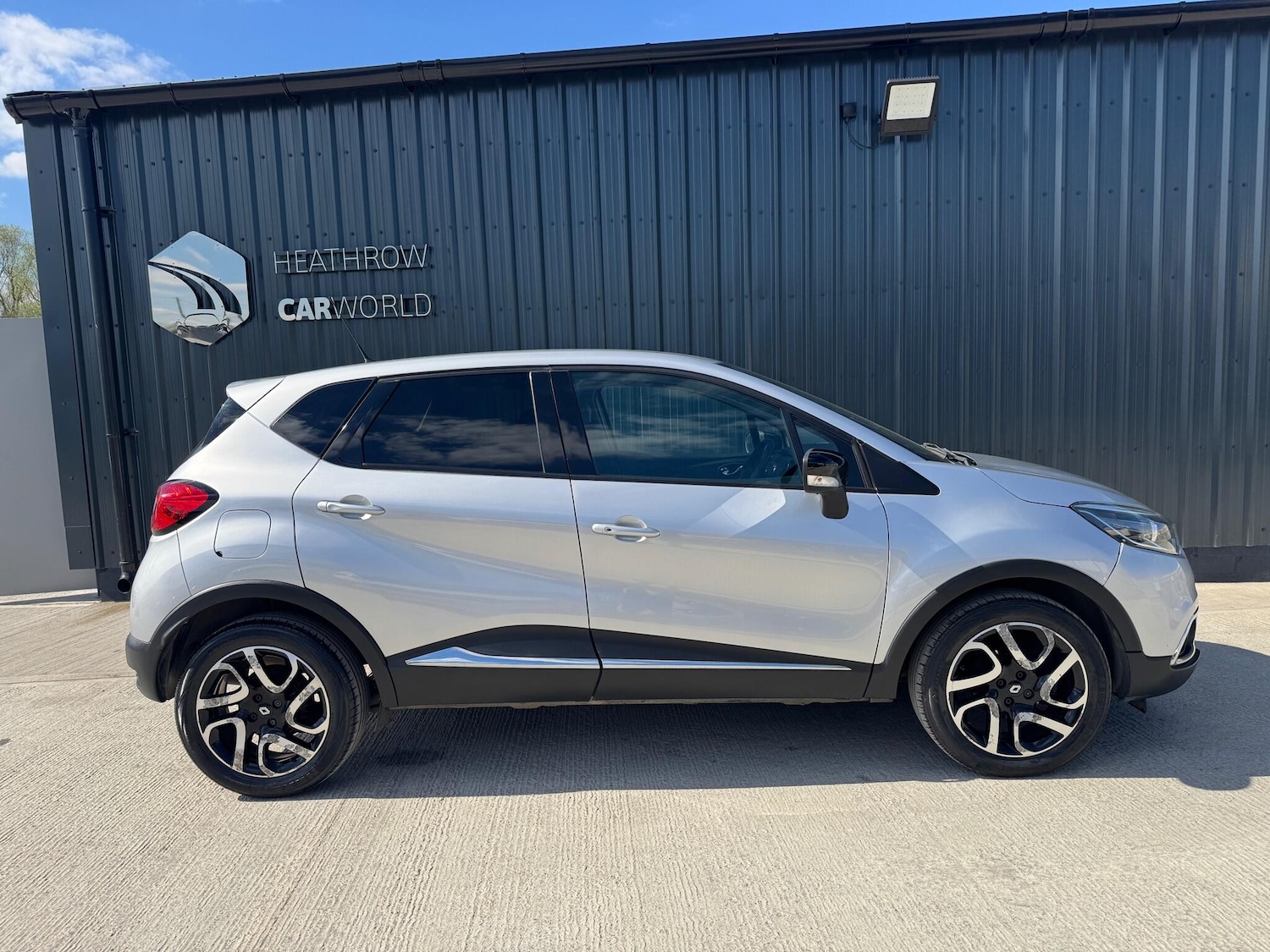 Used Renault Captur for sale - 78115460: Photo 13