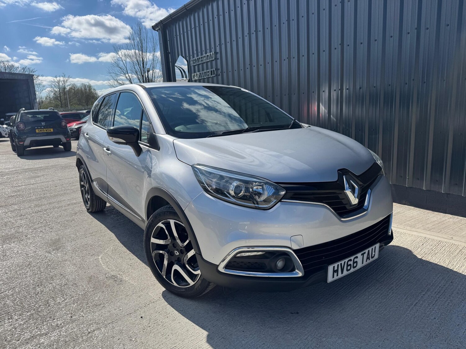 Used Renault Captur for sale - 78115460: Photo 6