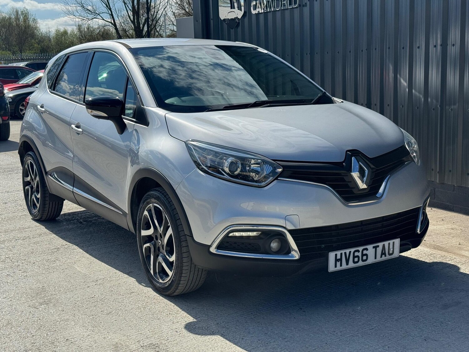 Used Renault Captur for sale - 78115460: Photo 7