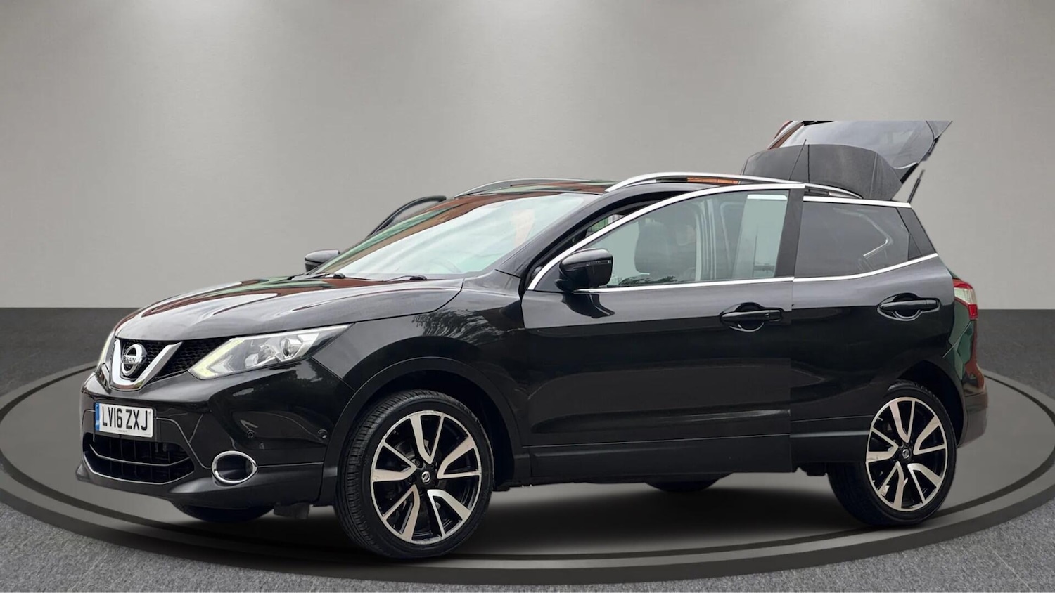 Used Nissan Qashqai 2016 for sale - 76608509: Photo 15