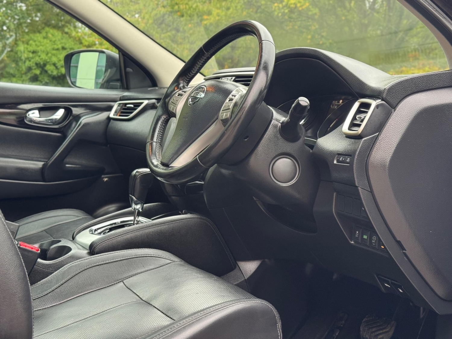 Used Nissan Qashqai 2016 for sale - 76608509: Photo 44