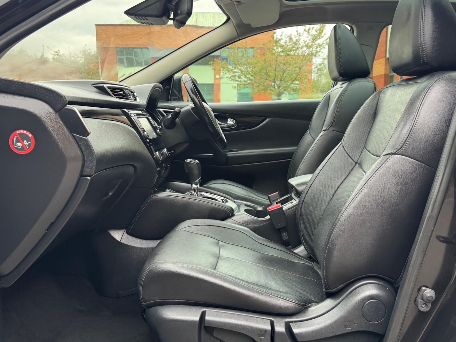 Used Nissan Qashqai 2016 for sale - 76608509: Photo 49