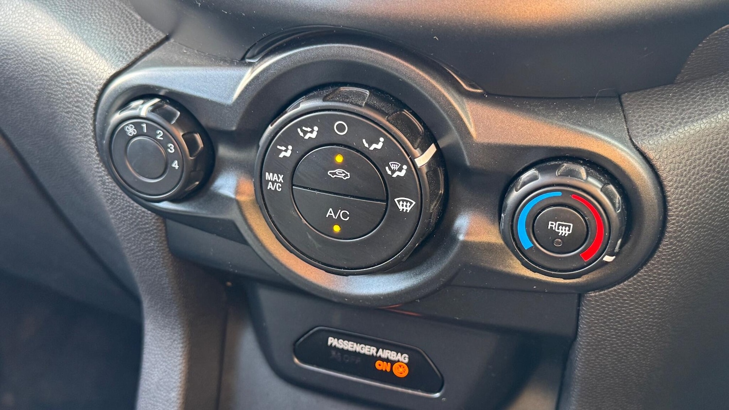 Used Ford Ecosport 2015 for sale - 76898774: Photo 17