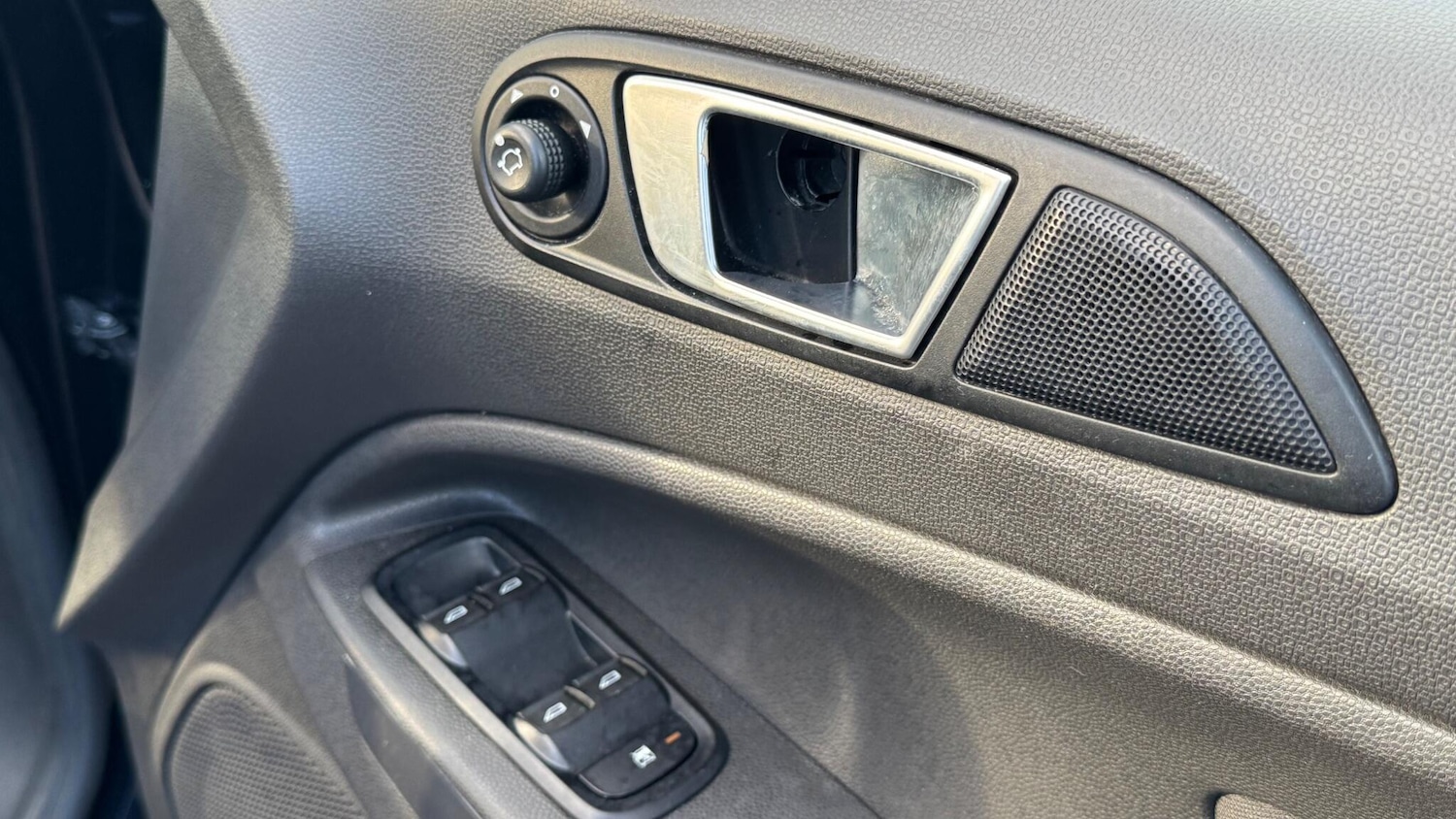 Used Ford Ecosport 2015 for sale - 76898774: Photo 25