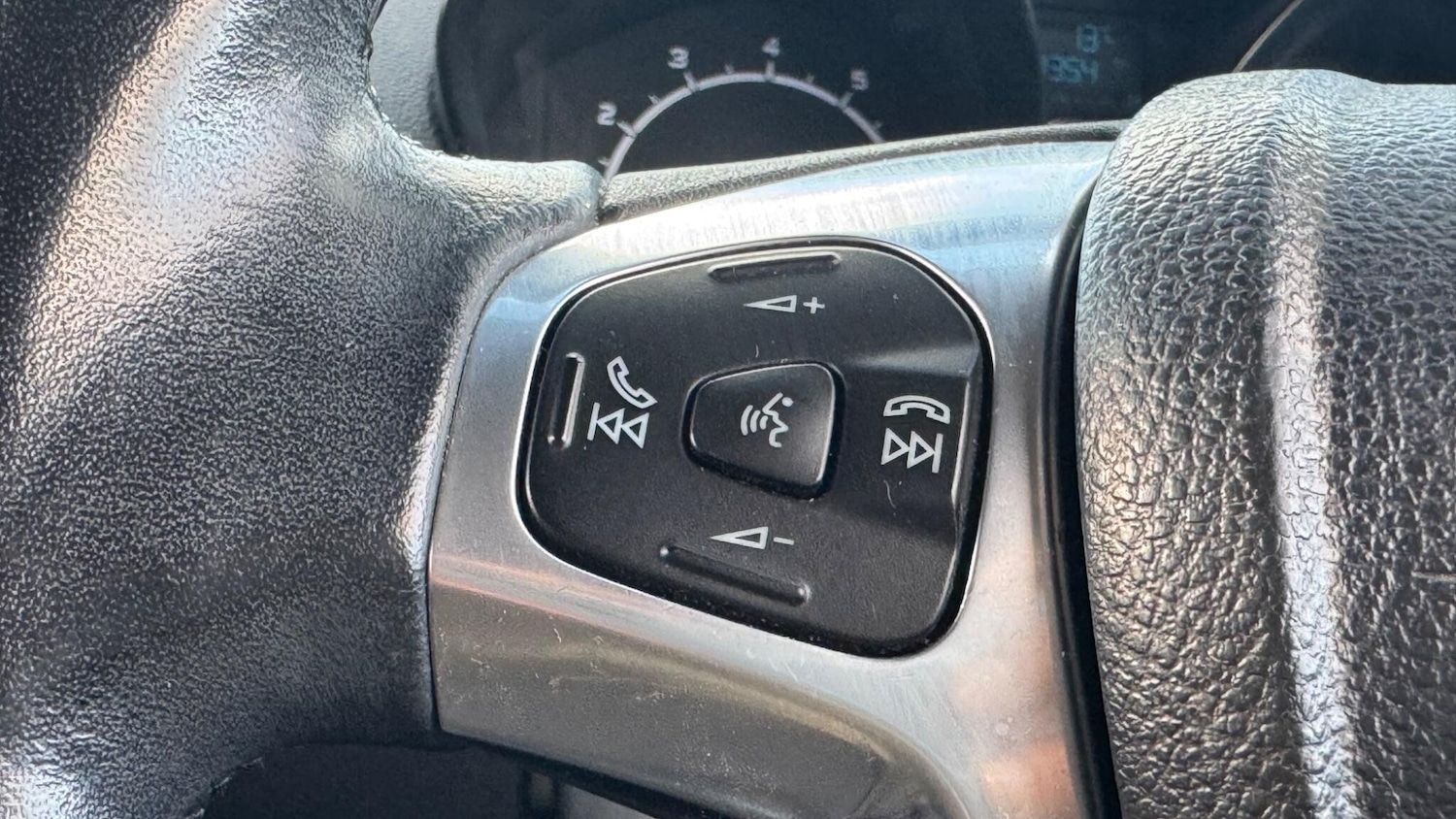 Used Ford Ecosport 2015 for sale - 76898774: Photo 28