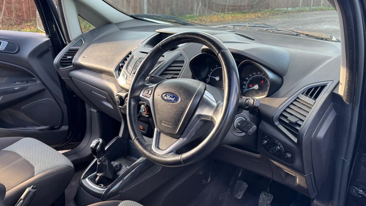 Used Ford Ecosport 2015 for sale - 76898774: Photo 36