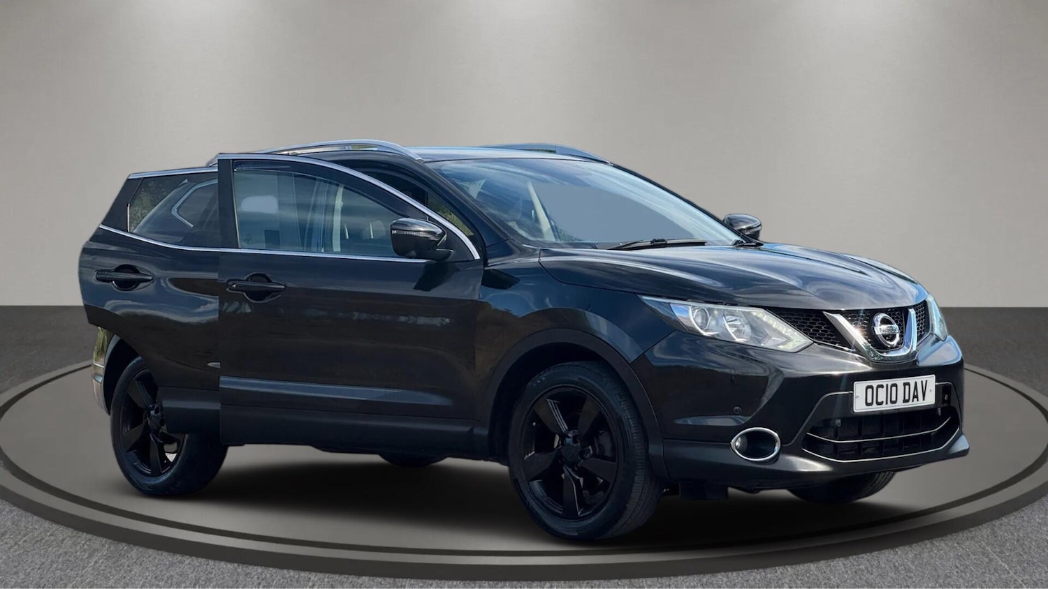 Used Nissan Qashqai 2015 for sale - 77097874: Photo 2