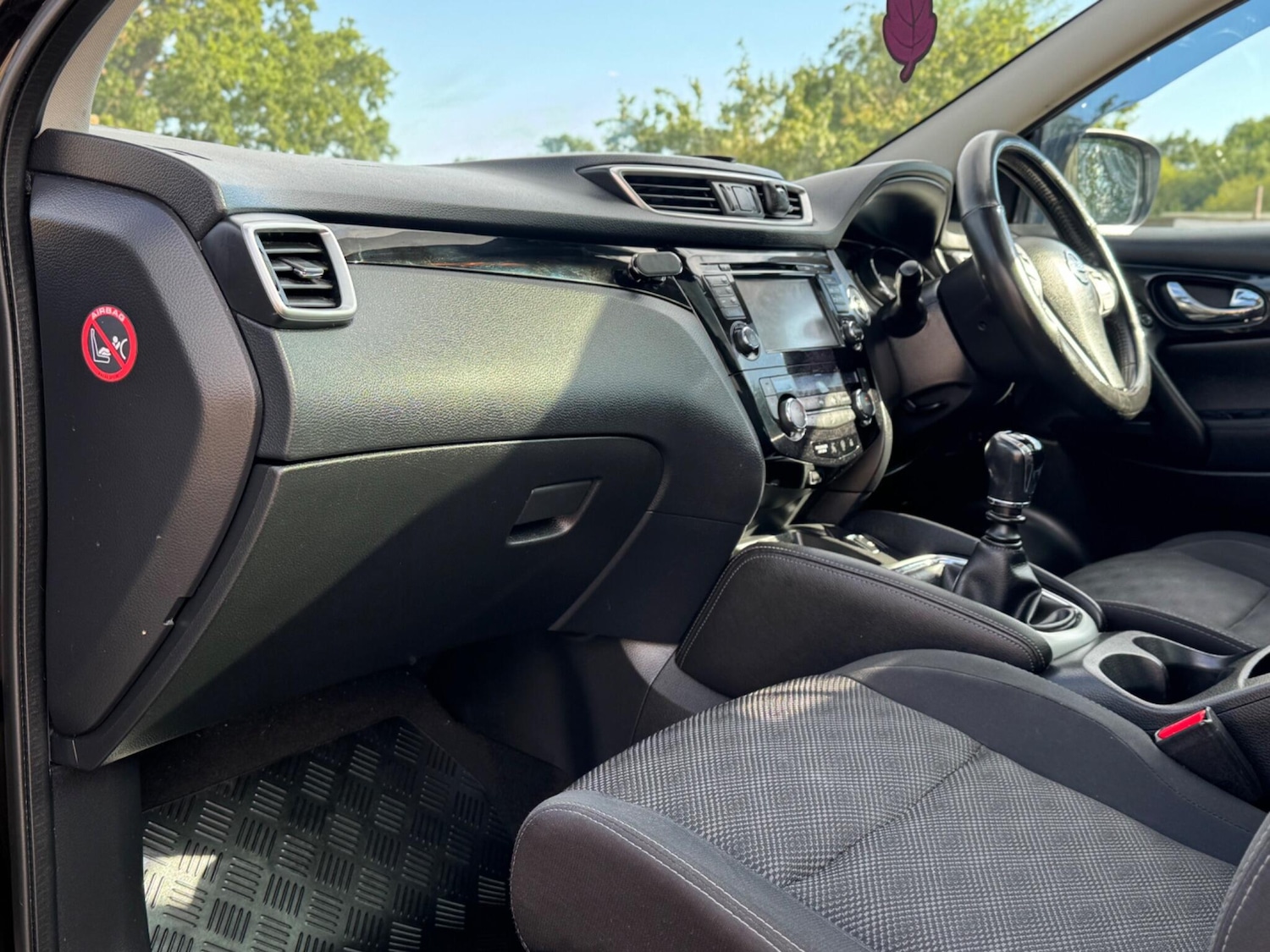 Used Nissan Qashqai 2015 for sale - 77097874: Photo 22