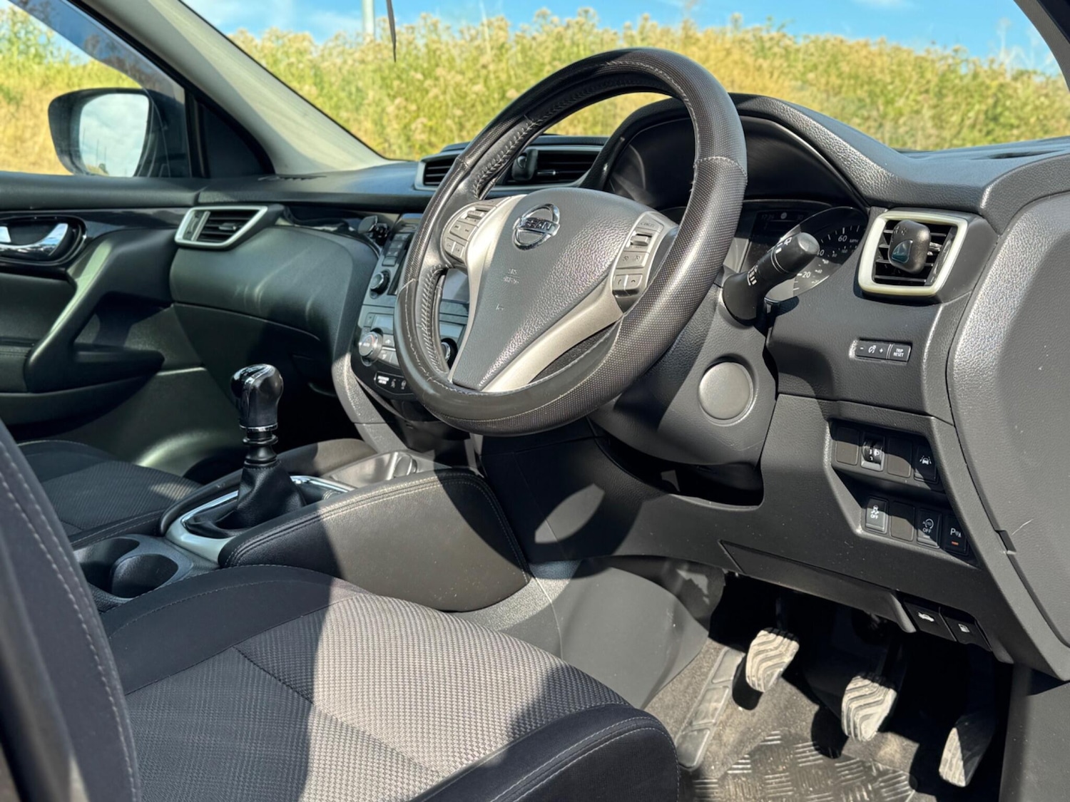 Used Nissan Qashqai 2015 for sale - 77097874: Photo 25