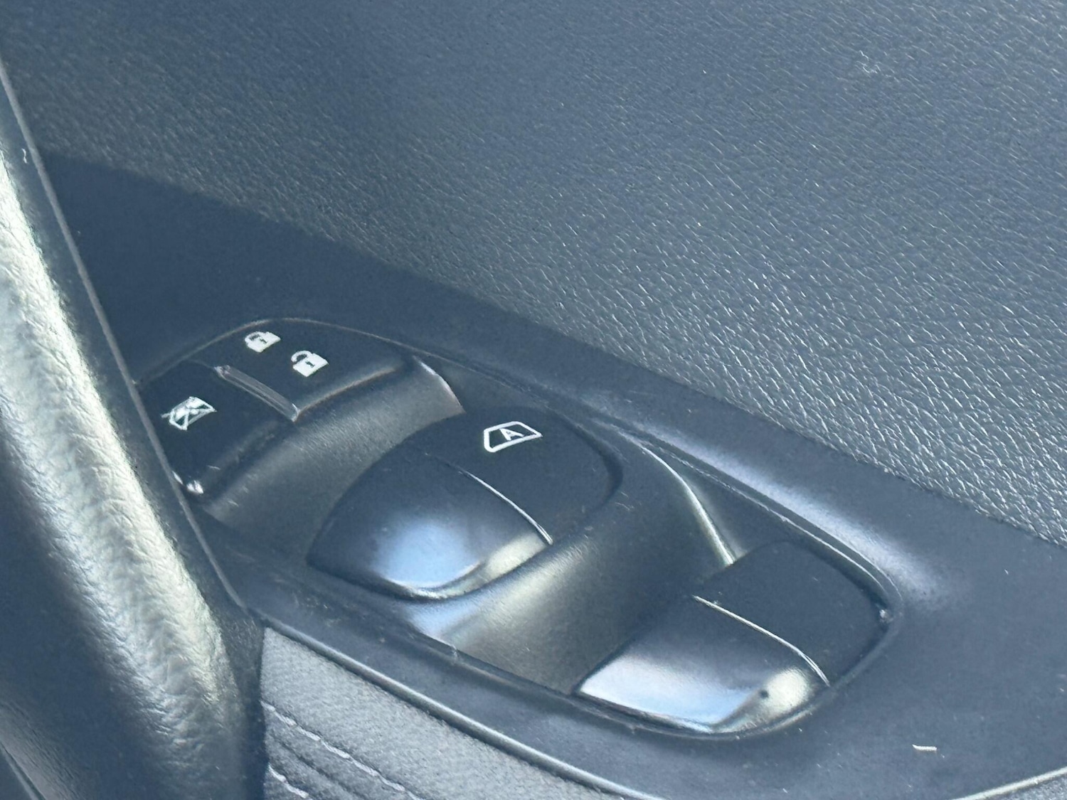 Used Nissan Qashqai 2015 for sale - 77097874: Photo 42