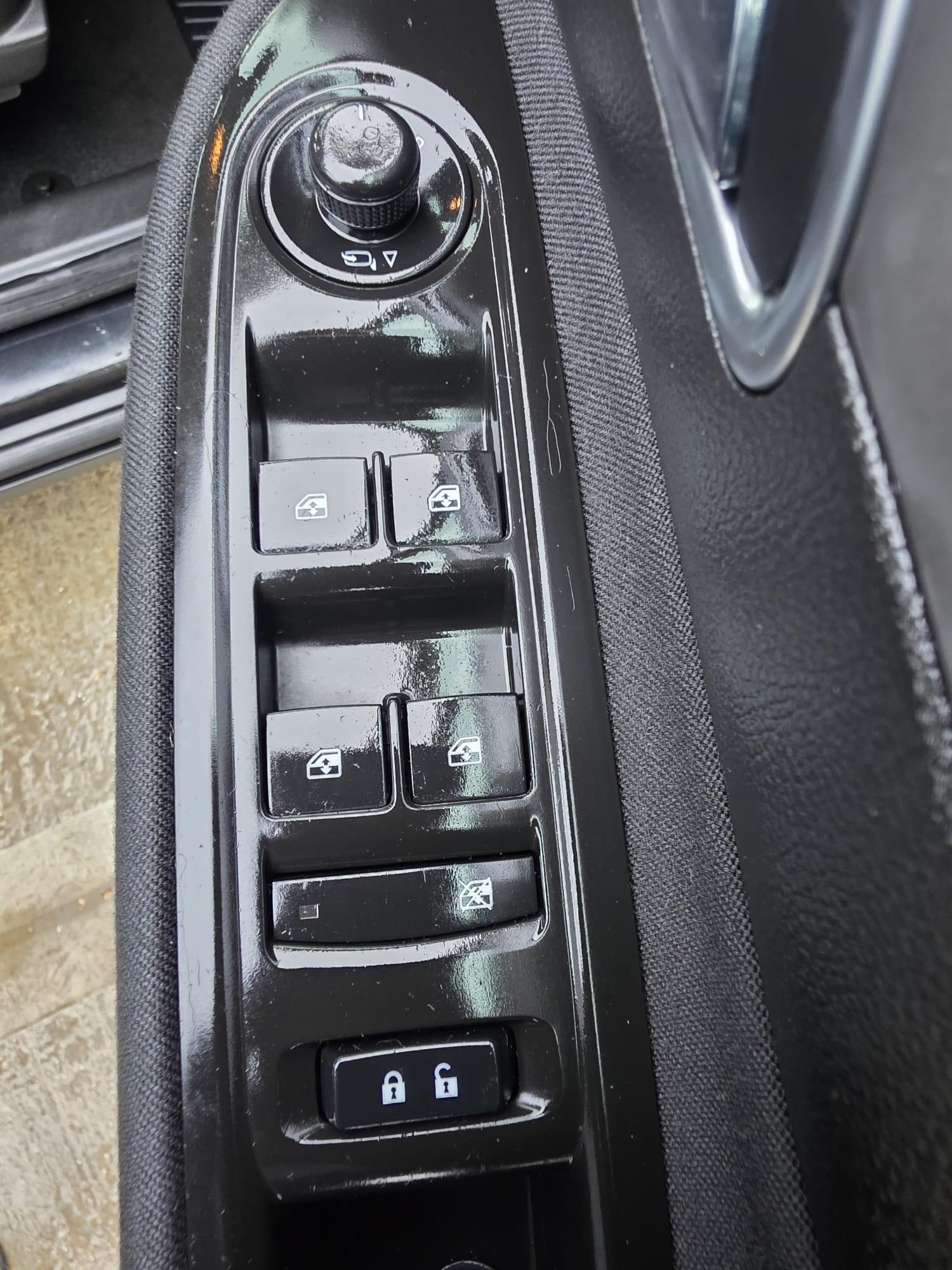 Used Vauxhall Mokka 2015 for sale - 77559767: Photo 16