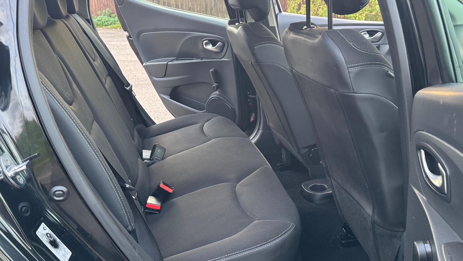 Used Renault Clio 2015 for sale - 77131349: Photo 19