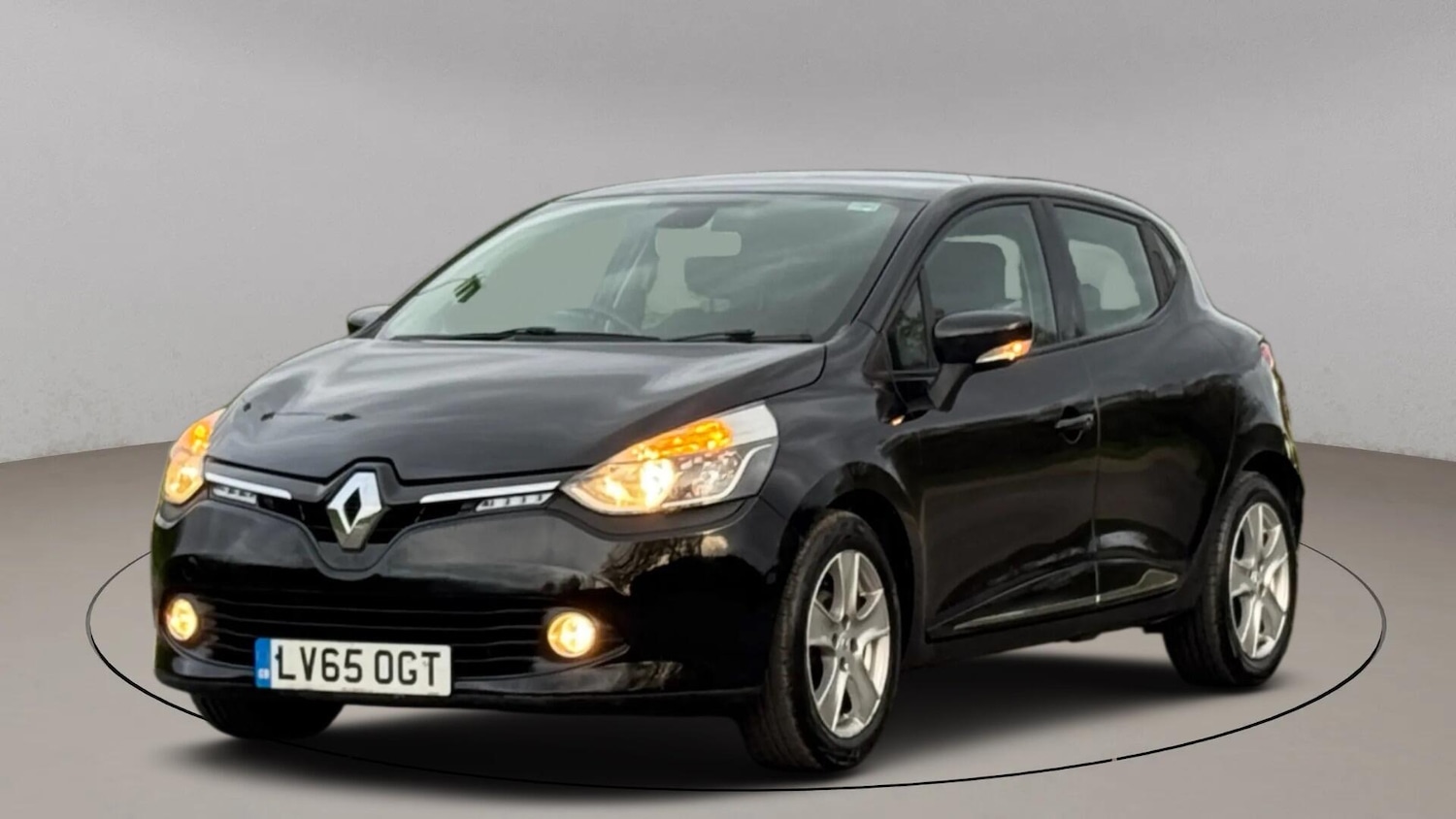 Used Renault Clio 2015 for sale - 77131349: Photo 4