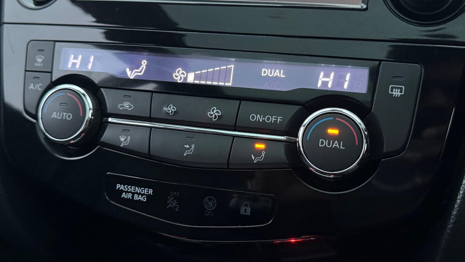 Used Nissan Qashqai 2016 for sale - 76899262: Photo 24