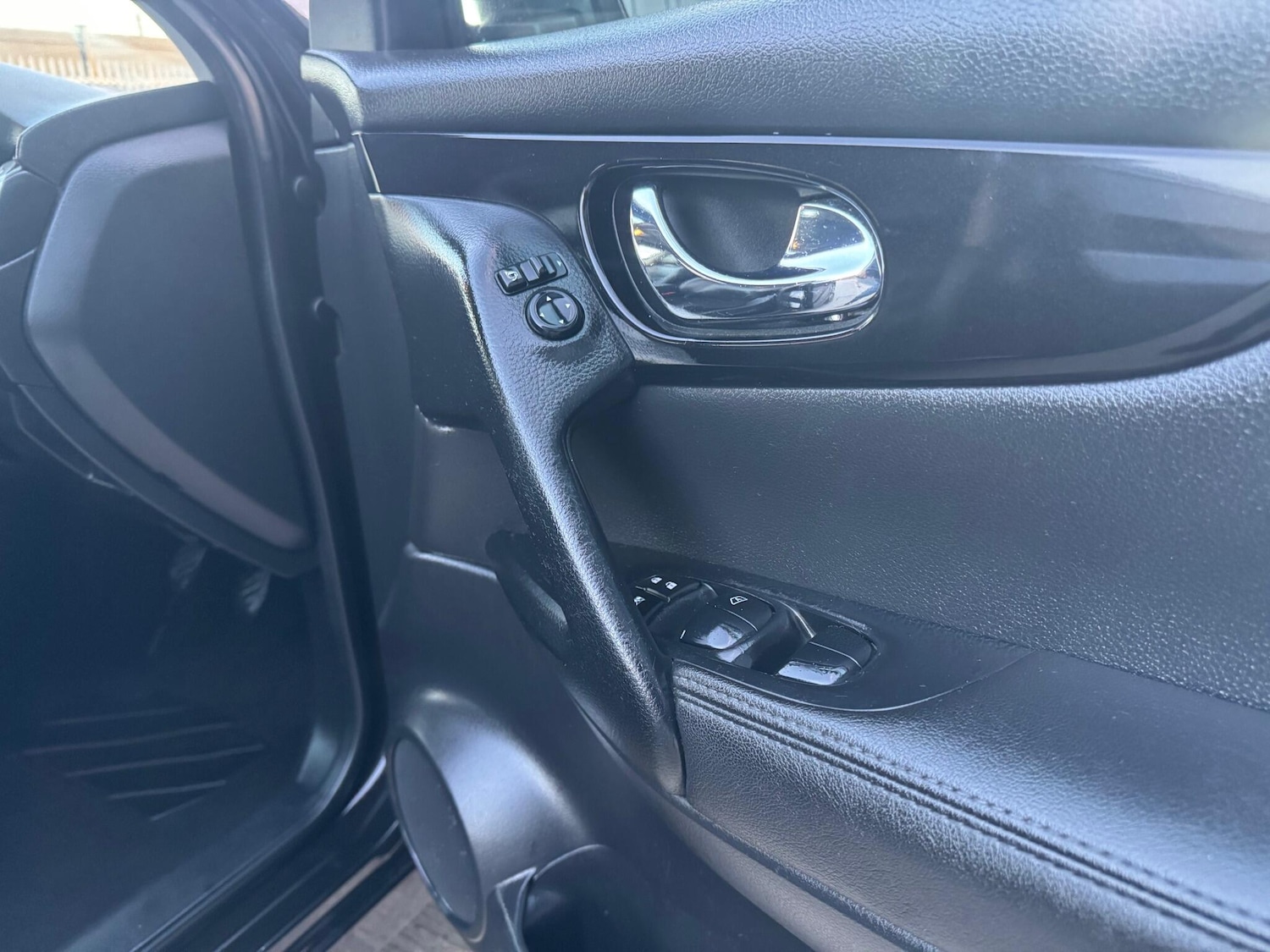 Used Nissan Qashqai for sale - 77853384: Photo 34