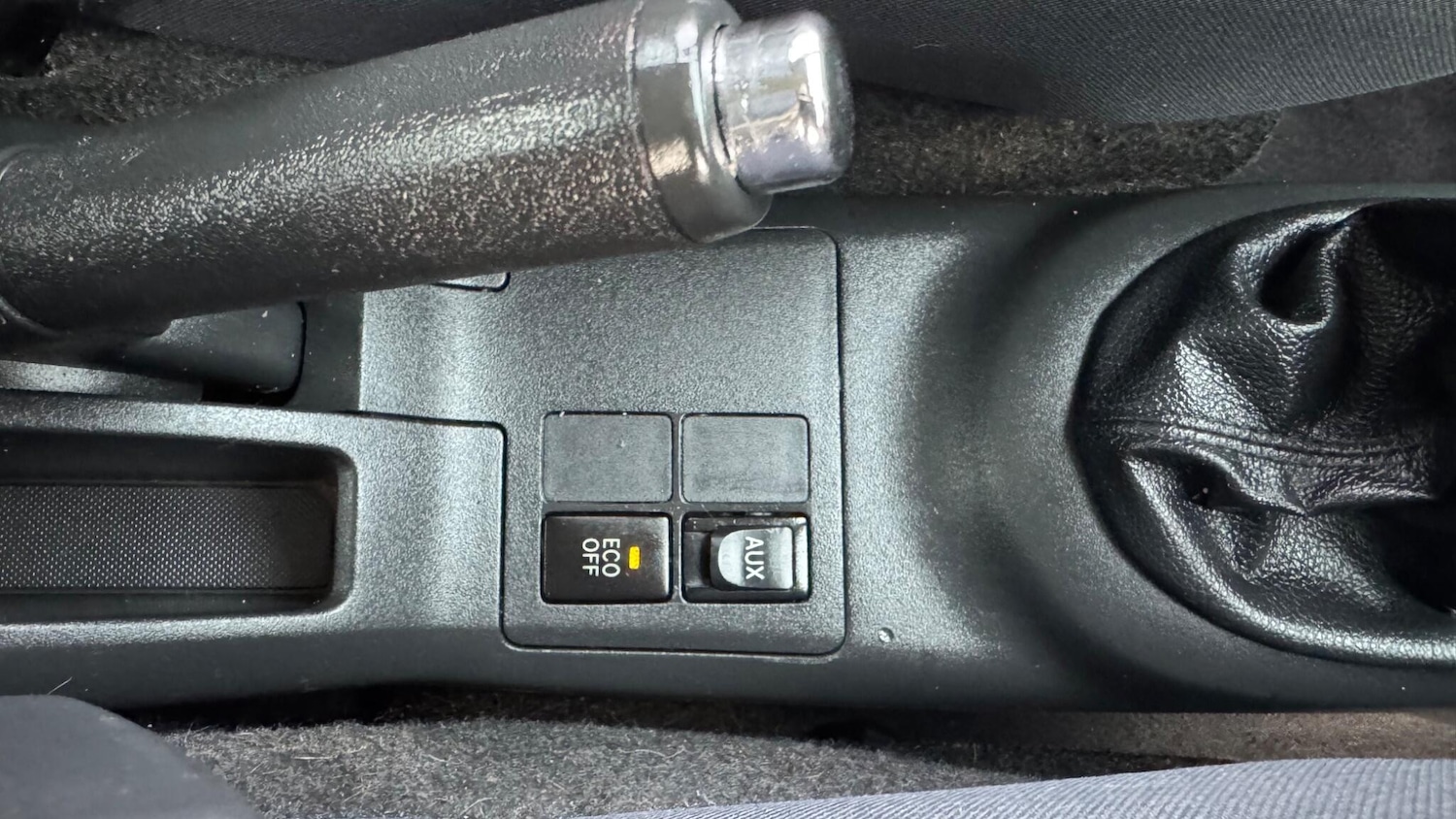 Used Toyota Yaris 2009 for sale - 77097873: Photo 22