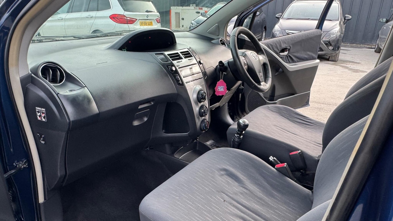 Used Toyota Yaris 2009 for sale - 77097873: Photo 27