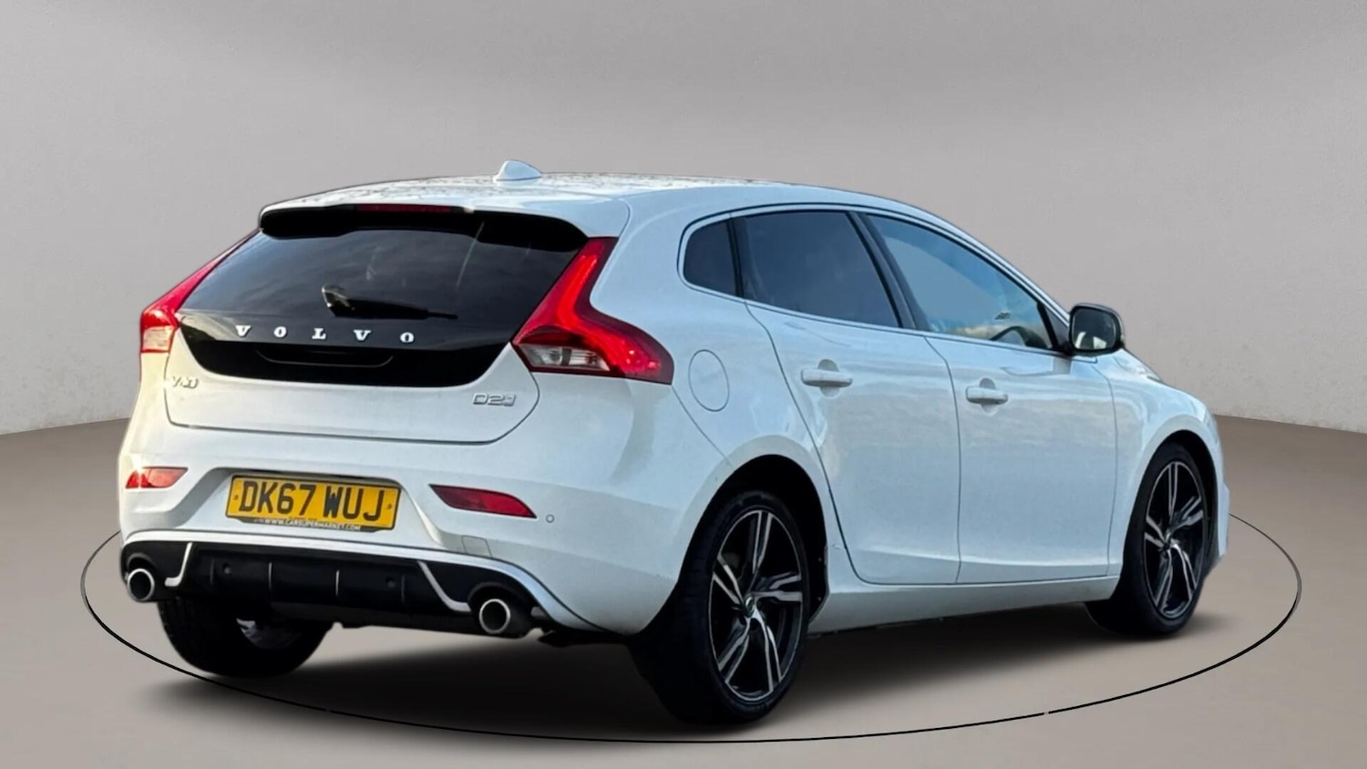 Used Volvo V40 2017 for sale - 77253996: Photo 16